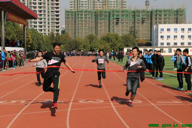 商贸学校招生秋季开始了.jpg