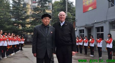 石家庄白求恩医学院赵英老校长.gif