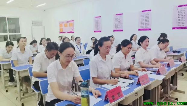 石家庄天使护士学校教师比赛02.png